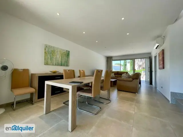 Alquiler Casa Piscina Muro 3 Dormitorios 3 Banos