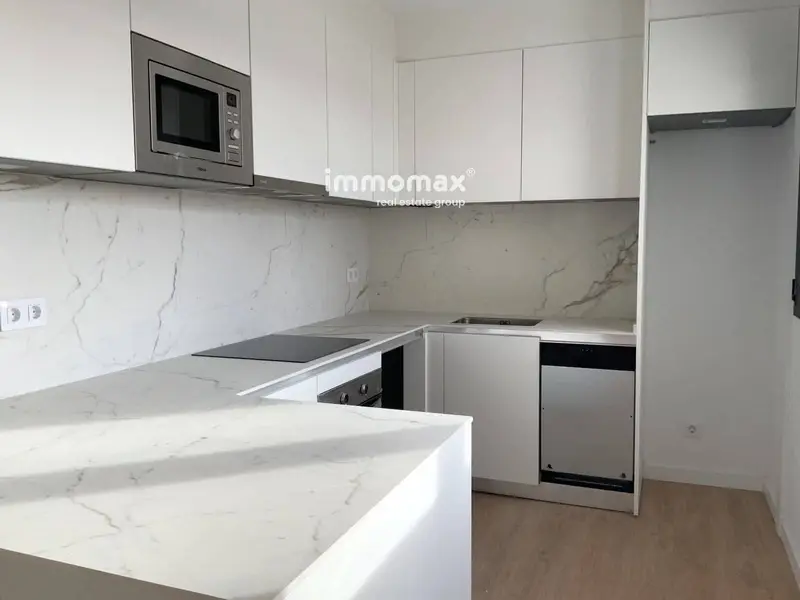 Venta Piso Gavà: 2 Dormitorios, Terraza, Piscina Comunitaria