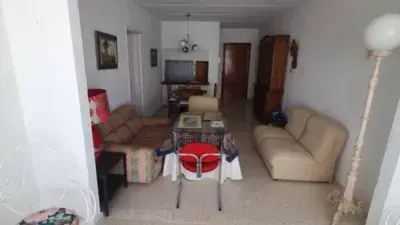 Apartamento en Valdelagrana con Vistas al Mar y Zonas Comunes