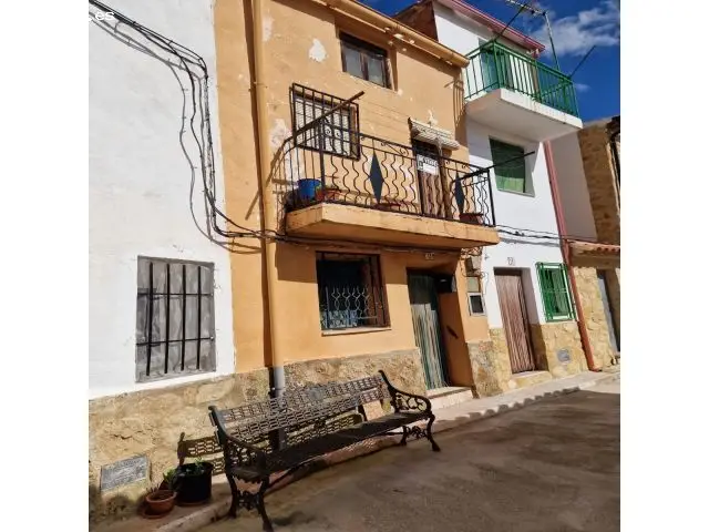 Chalet Pareado en Villar del Humo Cuenca