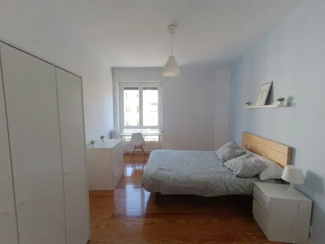 Habitacion Alquiler Pamplona Estudiantes Profesionales