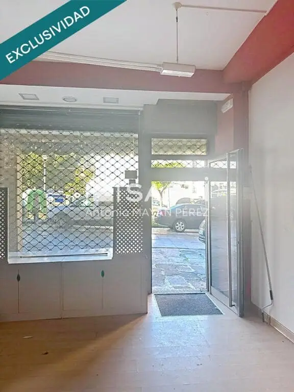 Local Comercial en Venta en Pontedeume Centro