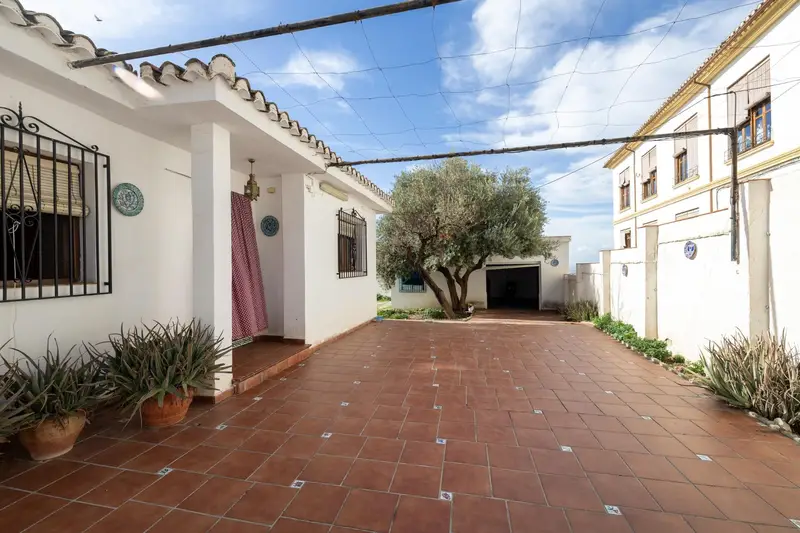 Venta Casa de 4 habitaciones en Albaycin, Granada - Ref: UH08063