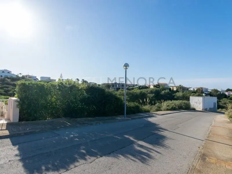 Solar en Cala Llonga Mahon Menorca para construir casa