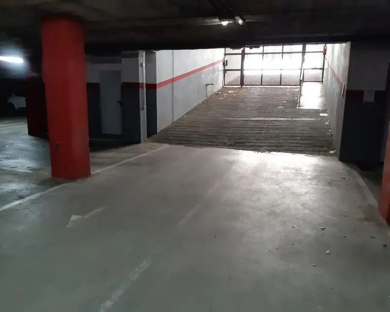 Garaje en Venta en Salt Girona 24m2
