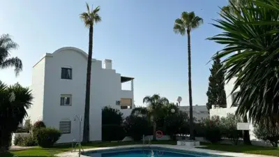 Piso en venta en El Paraíso-Atalaya-Benamara