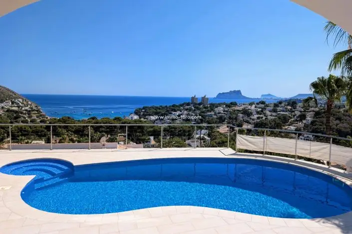 Villa de 3 Dormitorios en Venta El Portet Moraira