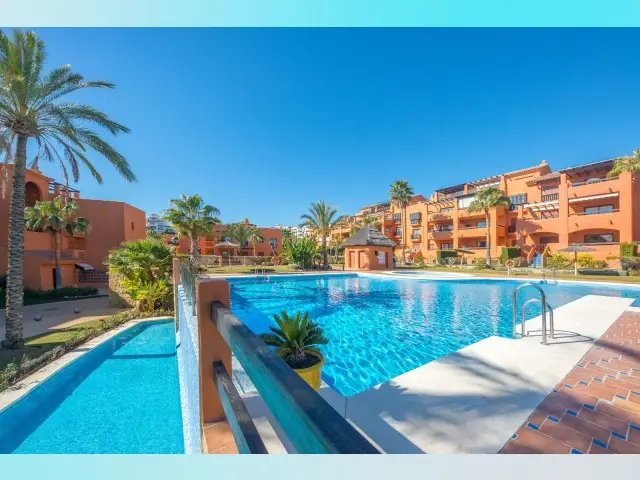 Atico 3 Dormitorios Benahavis Lujo Piscina Golf