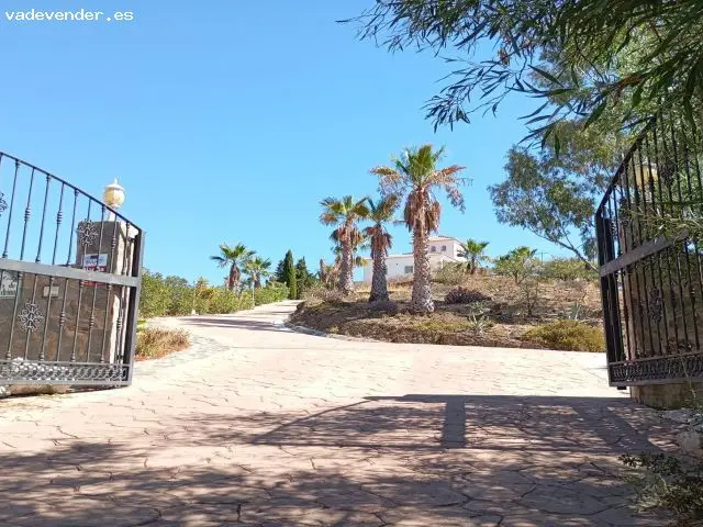 Chalet de Lujo Malaga Este Sayalonga Vistas al Mar