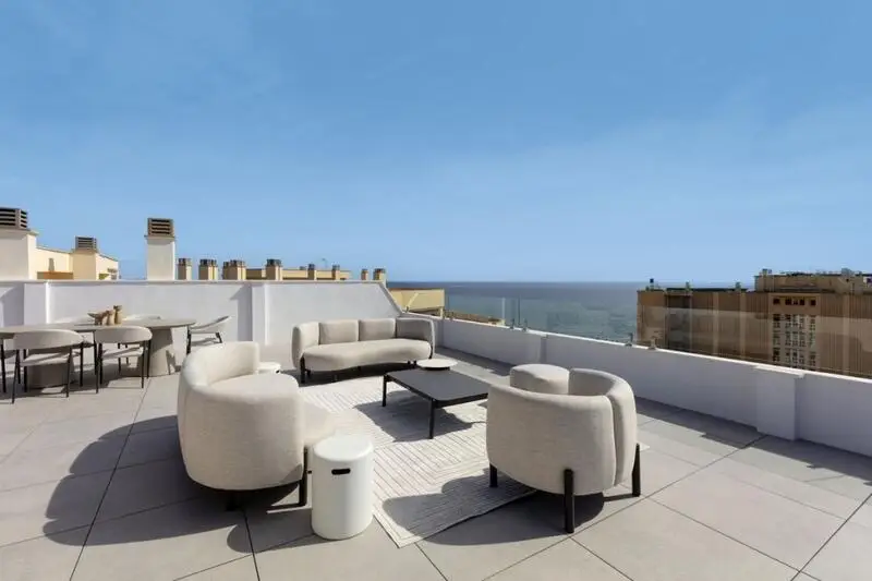 Ático Dúplex de Lujo en Fuengirola con Vistas al Mar