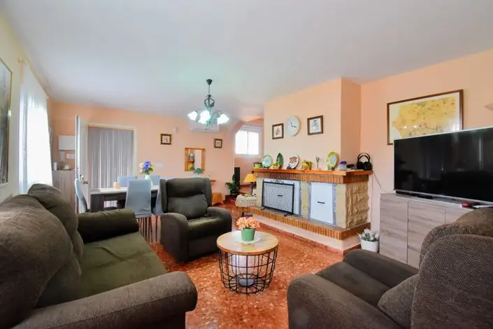 Villa de Lujo en Altury 4 Dormitorios Piscina Privada