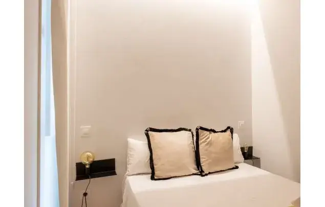 Rent 1 bedroom apartment in Madrid