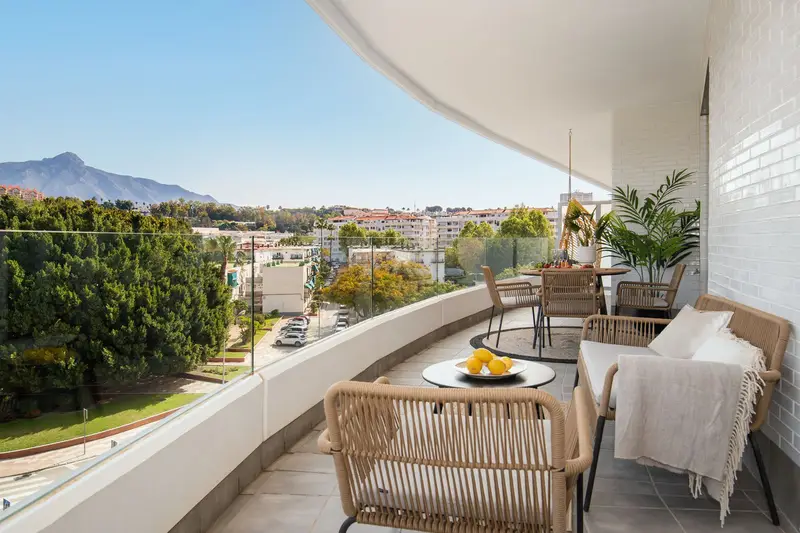 Apartamento 2 Dormitorios Alquiler Larga Temporada Nueva Andalucia