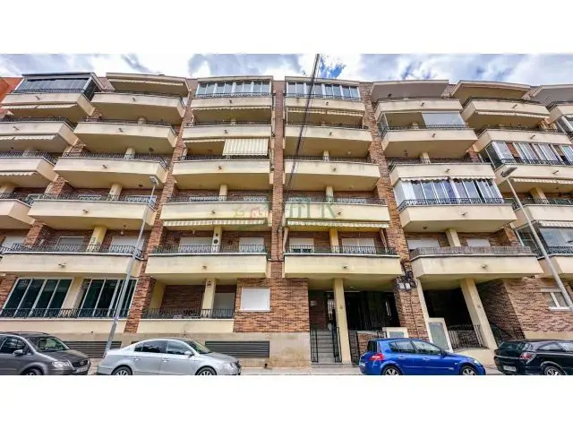 Piso en Venta Almoradi 143m 3 Dormitorios 2 Baños Garaje