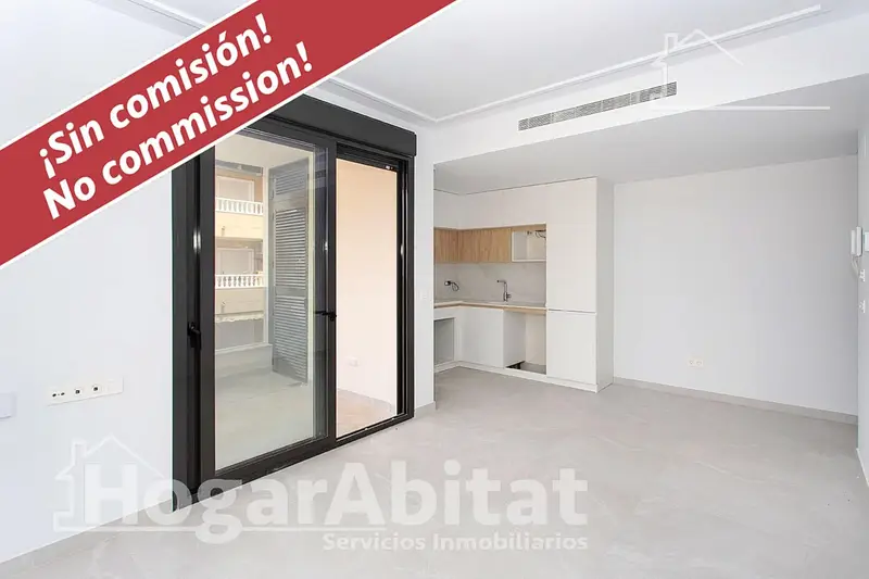 Piso en Torrevieja con Piscina y Terraza Cerca de la Playa