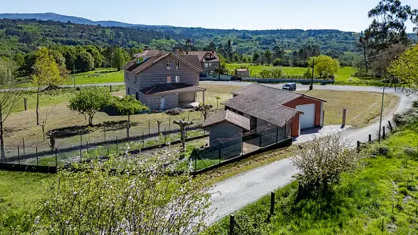 Chalet en Boedes O Carballino 300m2 4 dormitorios 3 banos