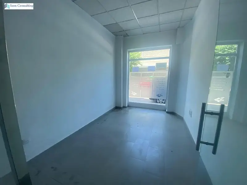 Venta Local comercial reformado en Industria, El Pilar Albacete - Ref: izm21324
