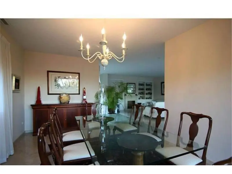 Chalet de Lujo en Campolivar 500m2