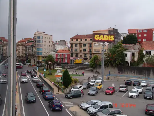 Estudio en alquiler en Avenida de a Coruña, cerca de Paseo de las Carolinas