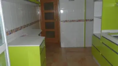 Chalet 4 Dormitorios Linares Cocina Amueblada