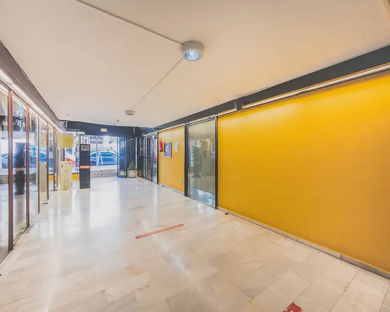 Local en Venta en Badajoz 228m2 2 Banos