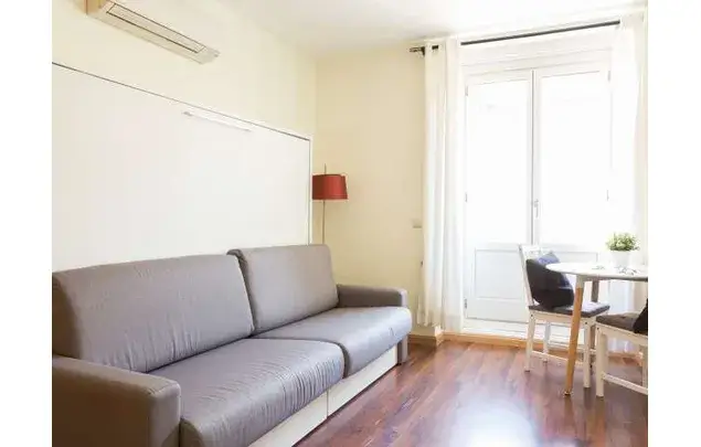 Estudio 33m2 Madrid Centro Equipado Balcón Cerca Metro