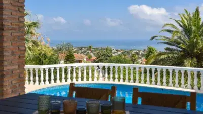 Villa en Denia con Piscina Privada para Familias