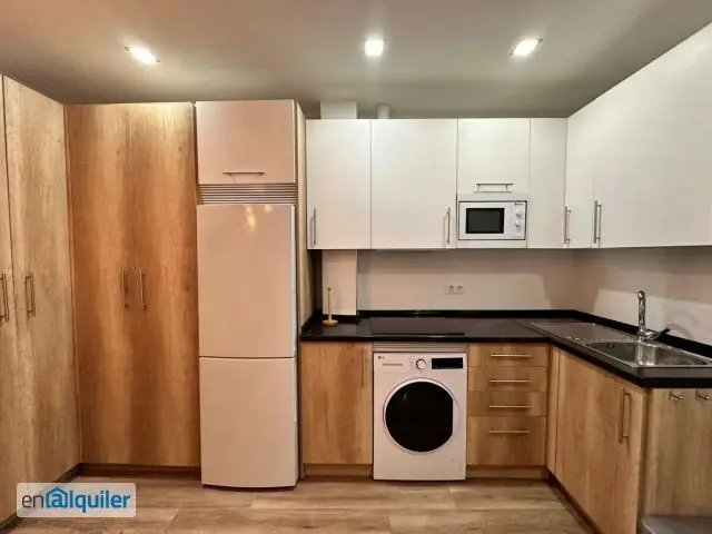 Piso Moderno Malasaña Cerca Metro Tribunal