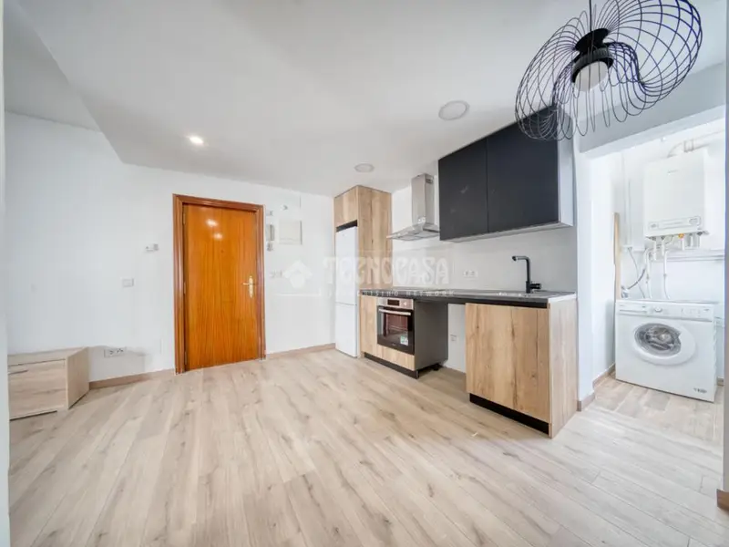 Piso en Venta Delicias 3 Dormitorios Reformado a Estrenar