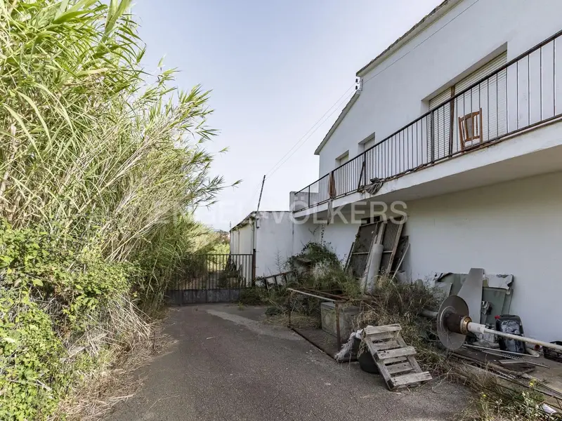 Casa con Hangar en Tordera Barcelona