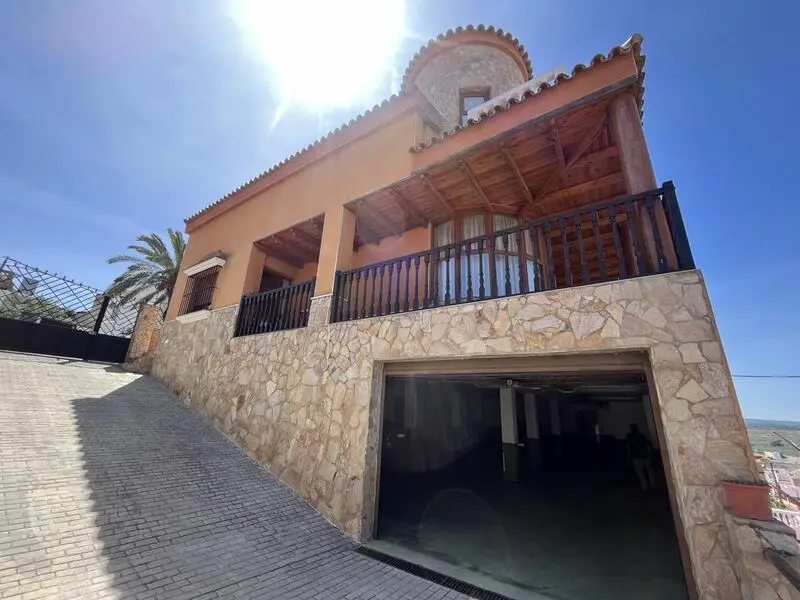 Casa 4 Dormitorios Villanueva del Rio y Minas