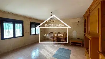 Chalet en venta en Calle San Isidro