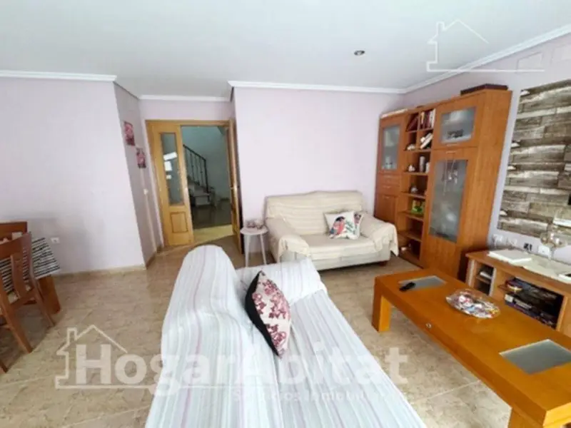 Piso en Venta Onda 4 Dormitorios 2 Baños Dúplex
