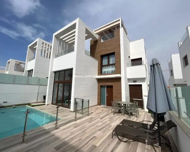 Villa 3 Dormitorios Orihuela Costa Vistas Lagunas Rosas