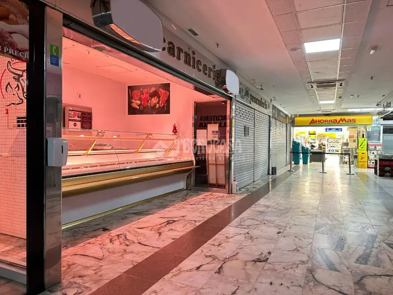 Local Comercial en Venta Santa Eugenia 30m2 Almacén Incluido