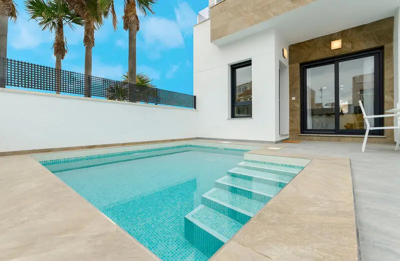 Villa 3 Dormitorios Piscina Privada Torrevieja