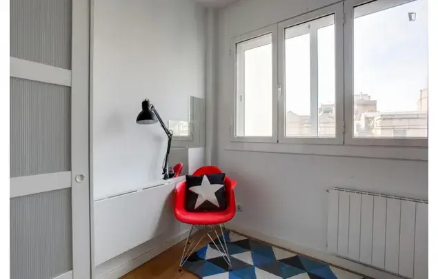 Apartamento 4 Dormitorios Barcelona Estudiantes Profesionales