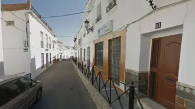 Casa Adosada en Alhaurin el Grande con Patio Interior y Caballeriza