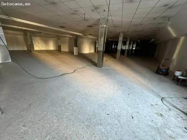 Local Comercial con Parkings Junto a Estación Renfe