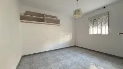 Chalet en venta en Aljaraque: Casa de 4 dormitorios y patio