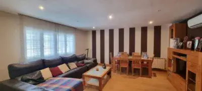 Chalet en Torrijos con Piscina Comunitaria