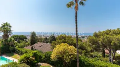 Casa en Premià de Dalt con Vistas al Mar Piscina y Jardín