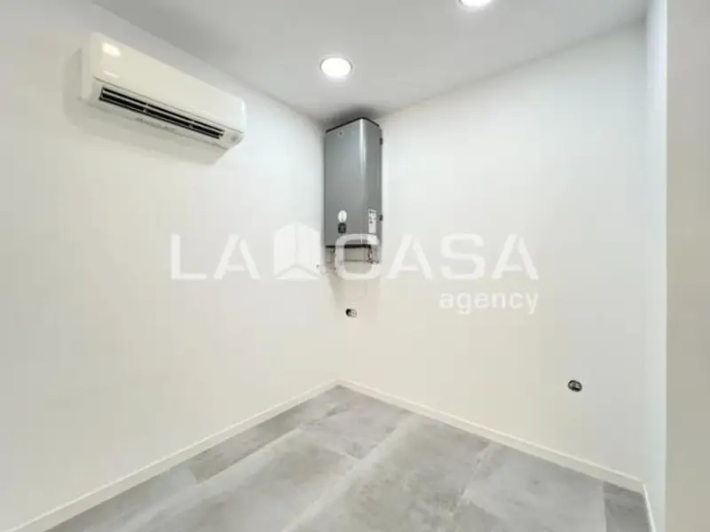 venta Apartamento en El Camp de l'Arpa del Clot, Barcelona (49219714483.103700)- Globaliza