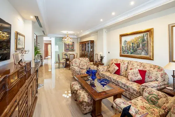 Casa de Lujo en Granada con Piscina y Gimnasio