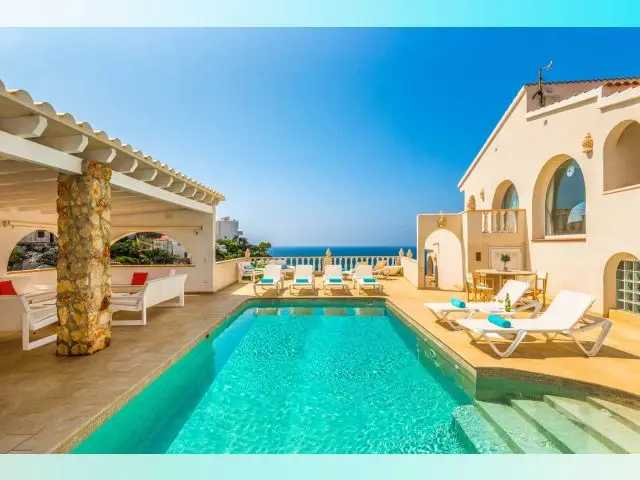 Chalet 5 Dormitorios Menorca Alquiler Cerca del Mar