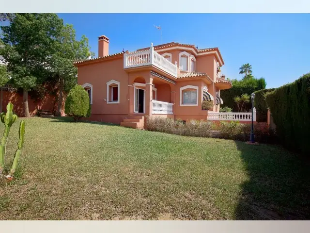 Casa Villa 5 Dormitorios Mijas Costa