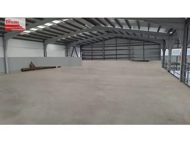 Altillo en Onil 1000m2 con Acceso para Vehiculos