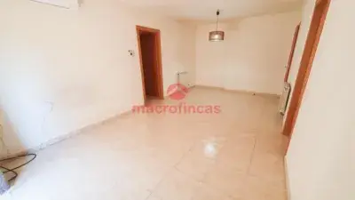 Piso en venta Bon Preu Olesa de Montserrat 80m² 3 habitaciones