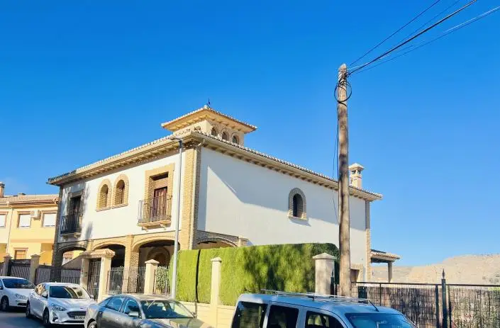 Villa de Lujo 6 Dormitorios en Loja