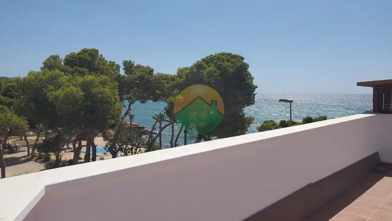 Triplex Reformado Isla Plana Vistas al Mar 3 Dormitorios Piscina